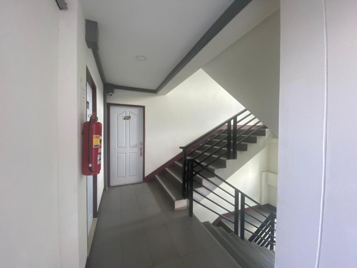 Oyo 1135 Triple A Residence Chiang Mai Dış mekan fotoğraf