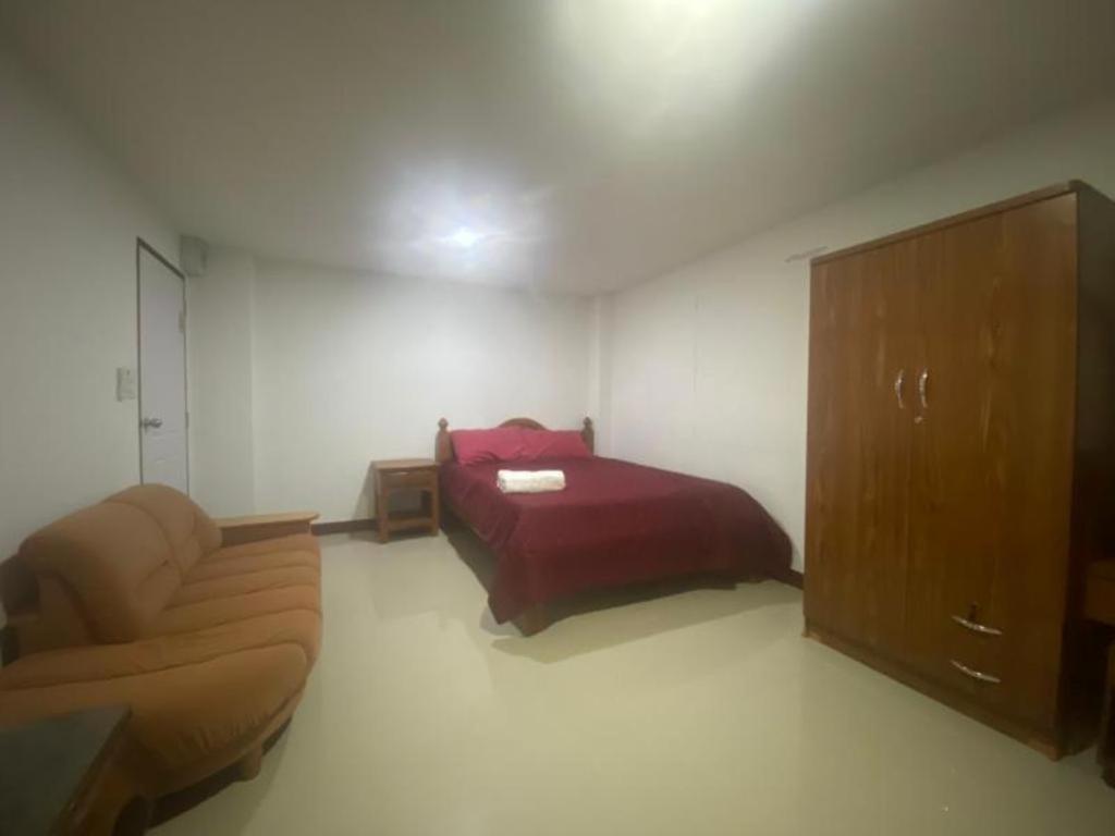 Oyo 1135 Triple A Residence Chiang Mai Dış mekan fotoğraf