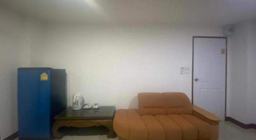 Oyo 1135 Triple A Residence Chiang Mai Dış mekan fotoğraf