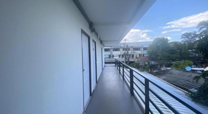 Oyo 1135 Triple A Residence Chiang Mai Dış mekan fotoğraf