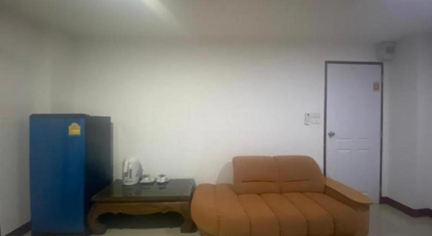 Oyo 1135 Triple A Residence Chiang Mai Dış mekan fotoğraf